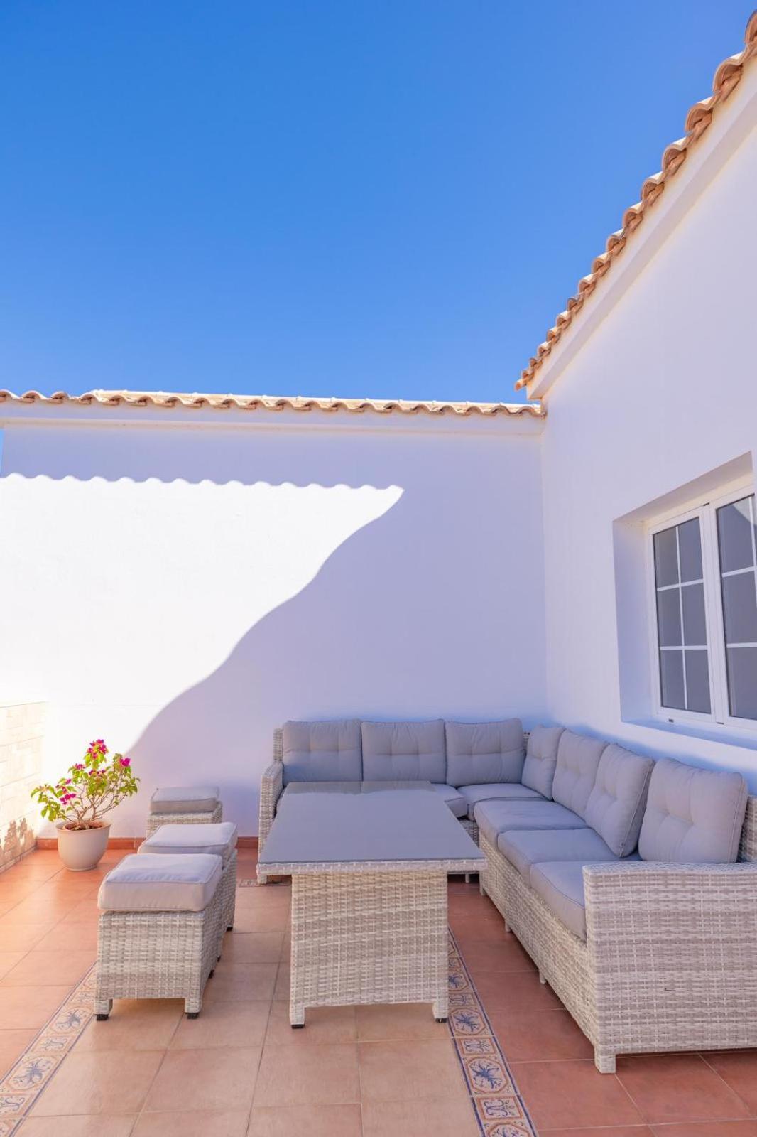 Casa Amaya - Spacious House With Pool, Large Garden, Bbq, 2 Terraces, And Ideal Location El Charco  Exteriör bild